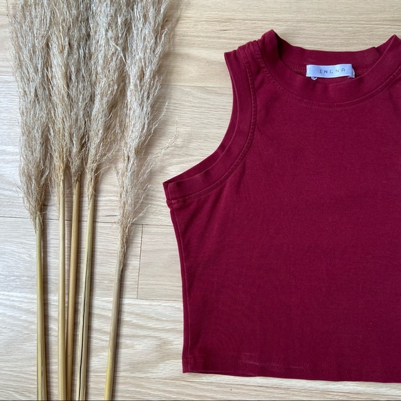 Cropped High Neck Muscle Tank | Maroon | XS - Picture 3 of 5